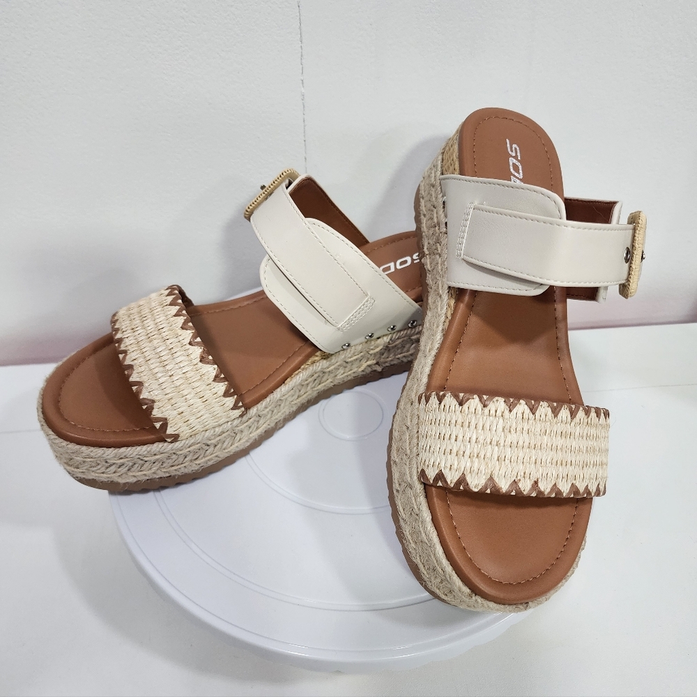 Women's Cream Wedge Sandals Size 8.5